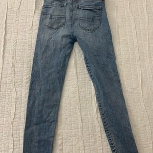 American eagle jeans 0short stretch, barely worn.